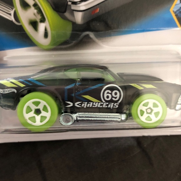 Mattel Hot Wheels '69 Chevelle X-Racers - Black and Green - Picture 2 of 8